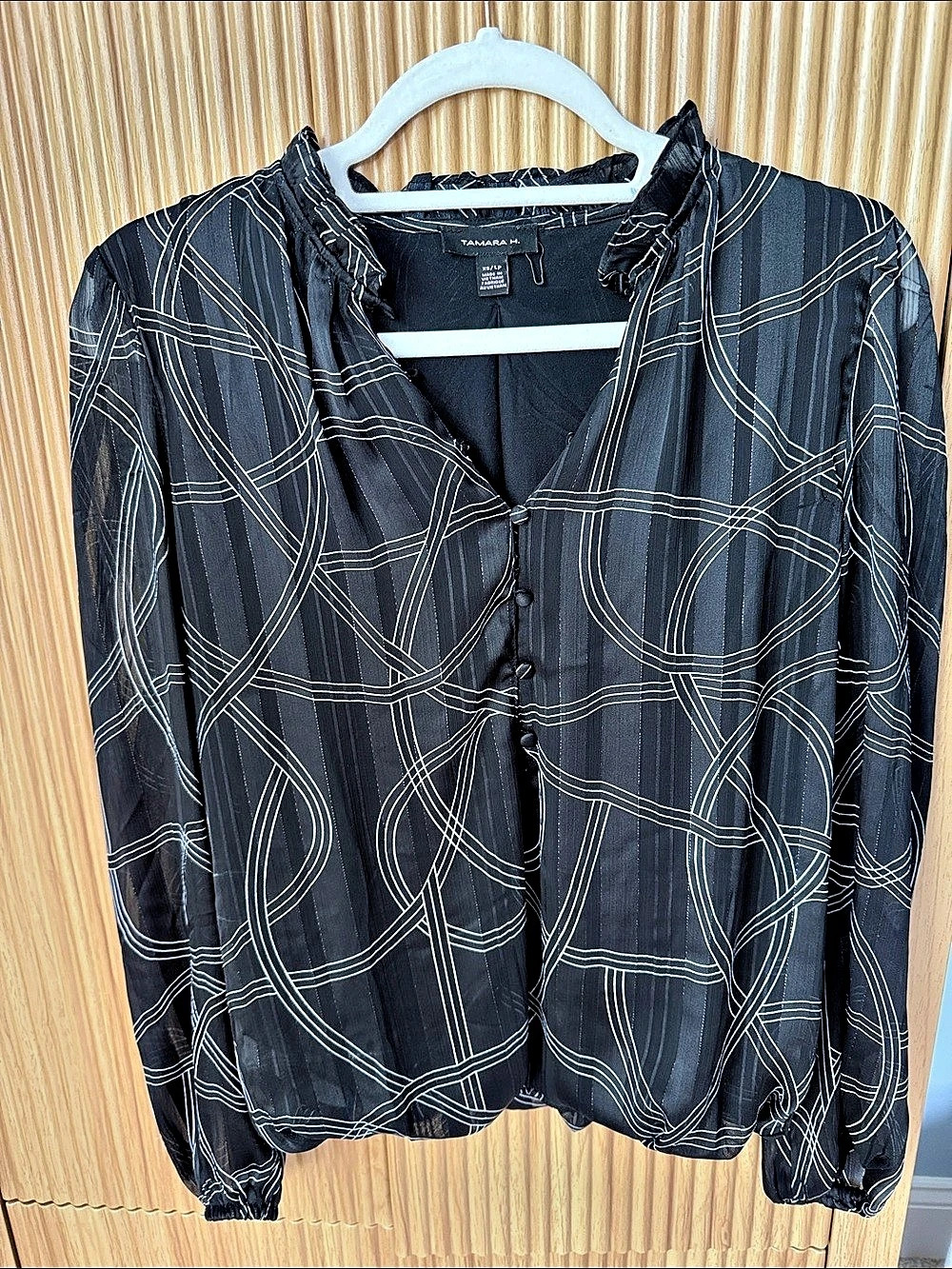 Tamara H. Abstract Print Blouse in Black & White Size XS Like New